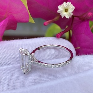 Anillo de Compromiso de Diamante Cultivado en Laboratorio de Joyería de Lujo, Oro Blanco de 14k con Diamante Esmeralda de Laboratorio de 3ct, Anillos de Mujer, Anillo de Bodas - Product Image 5