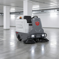 Balayeuse industrielle autoportée électrique CleanHorse M2 avec brosse de nettoyage 1200 mm et contrôle de la poussière pour entrepôts et parkings extérieurs