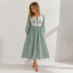 Robe de soirée pour femme, 100% coton, imprimée à la main de motifs floraux de Jaipur, longueur ras du sol, style bohème vintage, coupe évasée, écologique - Product Image 1