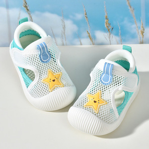 Sandales d'été respirantes pour enfants Chaussures décontractées unisexes Semelle <span class=keywords><strong>souple</strong></span> antidérapante Chaussures légères pour <span class=keywords><strong>bébé</strong></span> - Product Image 4