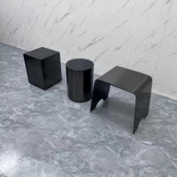 Chaise cylindrique en acier inoxydable brossé de style industriel pour la maison, idéale pour les salons de thé, les cafés, les salons de desserts ou les restaurants.