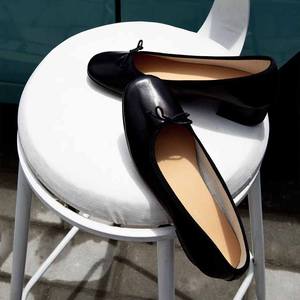 <span class=keywords><strong>Scarpe</strong></span> singole da <span class=keywords><strong>donna</strong></span> con décolleté professionali <span class=keywords><strong>scarpe</strong></span> da ballo con arco <span class=keywords><strong>tacco</strong></span> spesso Versatile <span class=keywords><strong>tacco</strong></span> <span class=keywords><strong>medio</strong></span> <span class=keywords><strong>argento</strong></span> <span class=keywords><strong>scarpe</strong></span> singole da <span class=keywords><strong>donna</strong></span> - Product Image 3