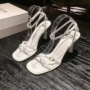 Nuove <span class=keywords><strong>Scarpe</strong></span> Estive da Donna 2023 <span class=keywords><strong>con</strong></span> <span class=keywords><strong>Tacco</strong></span> Alto <span class=keywords><strong>Bianche</strong></span> Eleganti e Belle Comode per Piedi Stanchi - Product Image 3