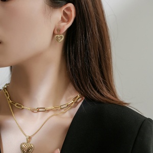 Wholesale Fashion Eco-friendly CopperGold Plated Layered <b>Necklace</b> Set <b>Delicate</b> Pendant Korean Jewelry Set for Women - Product Image 4