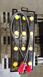 4VBS240フォークリフトバッテリーセル24V240AhKoyamaブランドのフォークリフトバッテリー - Product Image 3