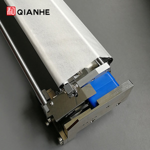 Sistema automático de limpieza de mantas Qianhe para prensas de impresión offset con cuchilla de lavado - Product Image 3