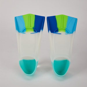 Aletas cortas Aletas de natación <span class=keywords><strong>Aleta</strong></span> de natación de silicona cómoda <span class=keywords><strong>para</strong></span> nadar y bucear <span class=keywords><strong>para</strong></span> niños - Product Image 4