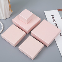 Boîte à bijoux élégante de luxe en carton avec logo personnalisé Xinxing, en matériaux recyclés, forme carrée, pour l'emballage de colliers longs