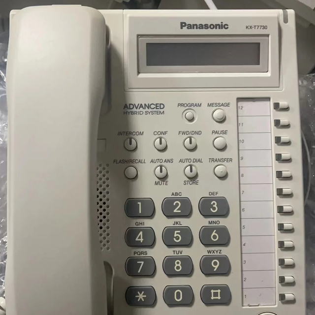 Panasonc KX-T7730 Advanced Hybrid System Key Set Phone TES824 used KX-T7730