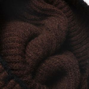 Winter No Brim Color Matching Women's Pullover Beanie Knitted Hat Warm Thick Fashion Woolen Cap - Product Image 4