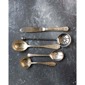 Couverts de service français et ustensiles élégants pour la table par Daniele F. - Product Image 2