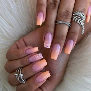 <span class=keywords><strong>Uñas</strong></span> Postizas Cuadradas Cortas Azul Marino Brillante Acrílicas de Cobertura Completa <span class=keywords><strong>con</strong></span> Diseño de Purpurina Dorada, Pre-Decoradas, 24 Piezas - Product Image 2
