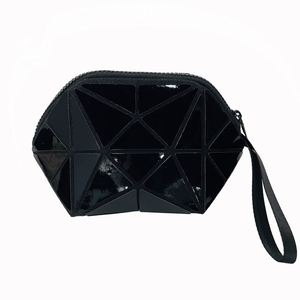 Bolsas de Cosméticos Geométricas Mini Negras de Fábrica BSCI, Bolsa de Aseo Plegable, Bolsa de Moda Personalizada - Product Image 1