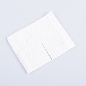 Compressas de Gasa Blancas No Estériles de 8cm x 10cm, Específicas para Traqueostomía, Apósito Portátil con Abertura en V para Cuidado de Heridas - Product Image 3
