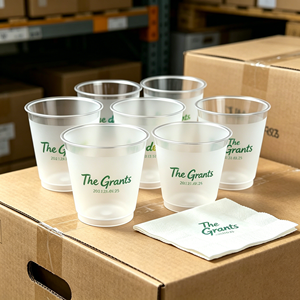 Gobelets personnalisés givrés incassables en PP de 20 oz, 600 ml, 350 ml, 400 ml – Cadeaux de mariage personnalisés avec impression holographique du nom - Product Image 1