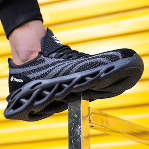 Men's Industrial <strong>Work</strong> Safety Shoes Casual <strong>Trainer</strong> with Steel Toe &amp; Non-slip Fly Knit Protective for Factory Use TPU Insole - Product Image 5