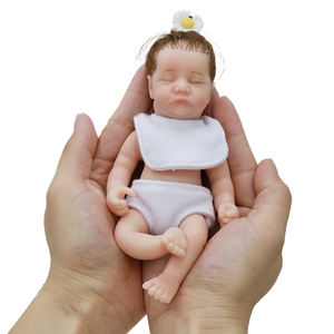 Poupée bébé fille <span class=keywords><strong>Reborn</strong></span> mini de 6 pouces faite à la main peluche en silicone <span class=keywords><strong>pour</strong></span> adultes à la mode - Product Image 2