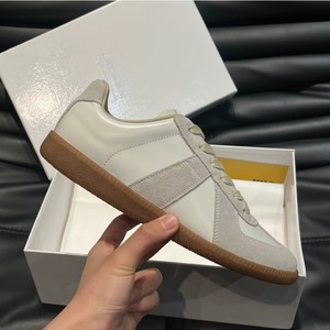 Zapatillas Retro Alemanas con Cordones y Bloques de Color, Zapatillas Clásicas de Piel Vacuna de Caña Baja para Hombre y Mujer - Product Image 3