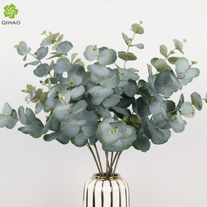 ต้นยูคาลิปตัสประดิษฐ์สีเขียว รุ่น QH-57085 ดอกไม้ผ้าไหม ตกแต่งงานแต่งงานและบ้าน - Product Image 2