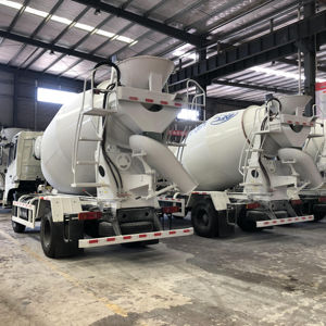 2m3 4m3 6m3 8m3 10m3 12m3 camion bétonnière godet de mélange réservoir de mélange de ciment pour SaleTrucks avec différents volumes de production - Product Image 3
