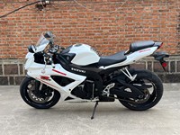Suzuki GSX600 Superbike 600CC 4 cylindres, vitesse extrême, Japon, vitesse maximale >80 km/h, pour activités sportives