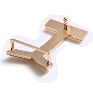Vente en gros, meilleure vente, logo personnalisé, design tendance, boucle en métal plaqué or de qualité supérieure - Product Image 5
