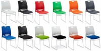 Chaise de formation empilable moderne en plastique avec base en luge et coussin en tissu pour conférence, bureau et visiteurs