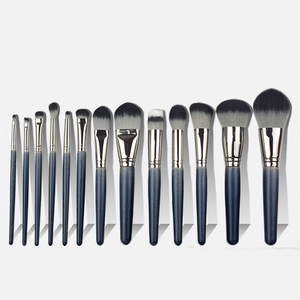 Bán Buôn Mỹ Phẩm Người Phụ Nữ Trang Điểm Công Cụ Trang Điểm Bàn Chải Trường Hợp Chất Lượng Cao Biểu Tượng Tùy Chỉnh Nhãn Hiệu Riêng Trang Điểm Bàn Chải - Product Image 2