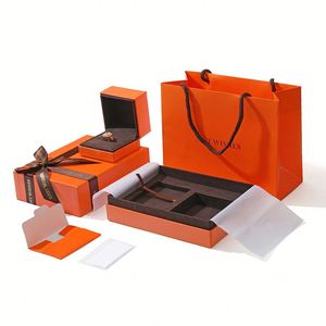 Boîte-cadeau en carton orange OEM pour bijoux et cosmétiques avec ruban et logo personnalisé - Product Image 5