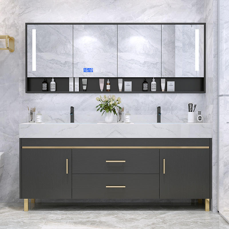 สีเทาเข้ม