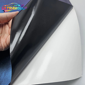 Vinilo Adhesivo para Autos Unigraphix, Brillante o Mate, Color Azul Púrpura Camaleón, con Purpurina, para Envolver la Carrocería - Product Image 2