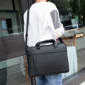 Maletín para Portátil Impermeable y Ligero, Maletín Ejecutivo de 15.6 Pulgadas, Elegante y Delgado, de Tela y Cuero de Lujo - Product Image 6