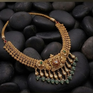 Conjunto de Collar y Pendientes Kundan Tradicionales y Modernos, con Perlas Doradas y Piedras Verdes y Rojas, Joyería de Boda para Mujer - Product Image 5