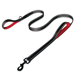Guinzaglio per cani Anti-trazione riflettente resistente in Nylon resistente con 2 maniglie per traffico imbottite per cani di grossa taglia - Product Image 1