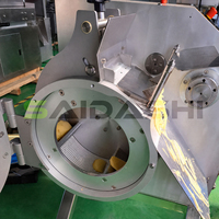 Commerciële aardappel zigzag snijmachine, aardappelchips stick snijmachine, gegolfde friet snijmachine voor golfvormige snijding