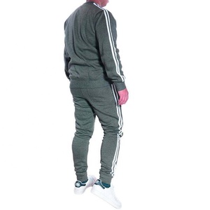 Survêtement de sport pour homme, collection Hiver 2026, noir bicolore, à capuche, coupe ajustée, en polaire polyester/coton, pour adulte - Product Image 5