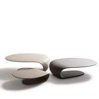 Table basse en bois au design incurvé, idéale pour les coins détente, les pauses café, les meubles de maison et les zones de réception