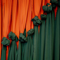 Tissu en polyester de soie de lait haute densité pour la décoration de plafond de réception de mariage
