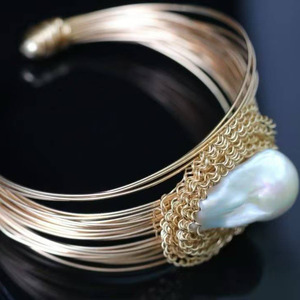 14K Gold Filled Handmade <b>Cuff</b> <b>Bracelet</b>, Heavy Craft Natural Baroque Freshwater Pearl Bangle with Bright Luster Jewelry factory - Product Image 2