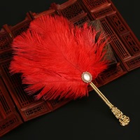 Teñido personalizado grandes pájaros africanos fiesta burlesca artesanías de mano azul blanco nupcial plumas de avestruz abanico para baile de boda