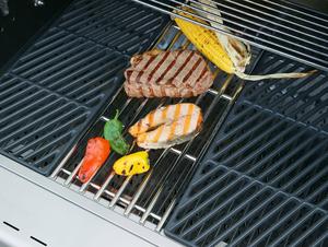 Grille <span class=keywords><strong>de</strong></span> <span class=keywords><strong>cuisson</strong></span> en treillis métallique en acier inoxydable 1/5 <span class=keywords><strong>de</strong></span> 17 pouces x 13 304 pouces pour gril à gaz - Product Image 5