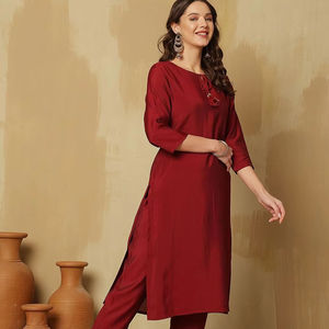 Kurta de seda pura regular para mujer con pantalones y con Dupatta para mujer producto a granel hecho a mano - Product Image 1