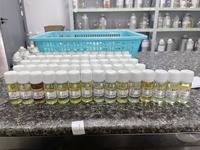 Échantillon d'huile de parfum liquide en gros, essence de parfum pure, commande d'essai disponible, livraison rapide