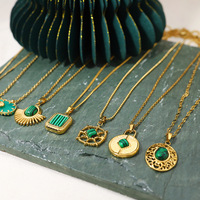 Collier pendentif en malachite en acier inoxydable plaqué or 18 carats pour femme, motif soleil vintage rond, vente en gros OEM