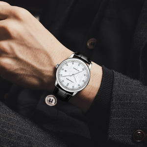 Montre automatique à boucle à ardillon carrée en acier inoxydable, modèle best-seller, fabriquée par des maîtres artisans en direct de l'usine - Product Image 3