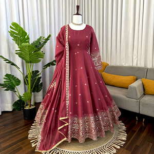 Ensemble de robe Anarkali brodée rose avec dupatta, vêtements ethniques pour femmes pour mariage, fête, Diwali - Product Image 1