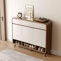 Meuble à chaussures en bois massif intégrant un rangement pour entrée, un couloir extérieur et une structure de support pour étagère à chaussures d'ascenseur