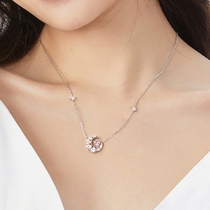 Dreamy Moon Necklace Women Heart Shaped Pink Diamond Star Clavicle Chain Jewelry Gift Zinc Alloy Claw Setting - Product Image 4