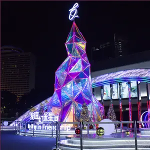 2021 Fandiluo新しいデザインカスタマイズされたユニークな巨大なLED照明付きクリスマスツリー屋外のクリスマスデコレーション用