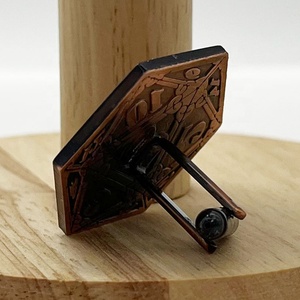 Nhà Sản Xuất Tùy Chỉnh Chất Lượng Cao Cổ Đồng Người Đàn Ông Khuy Măng Sét Với Của Bạn Nợ Biểu Tượng Kim Loại Thiết Kế Áo Sơ Mi Phụ Kiện Tay Áo Nút - Product Image 3